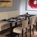 Sofá Palermo y sillas Florencia color blanco en restaurante